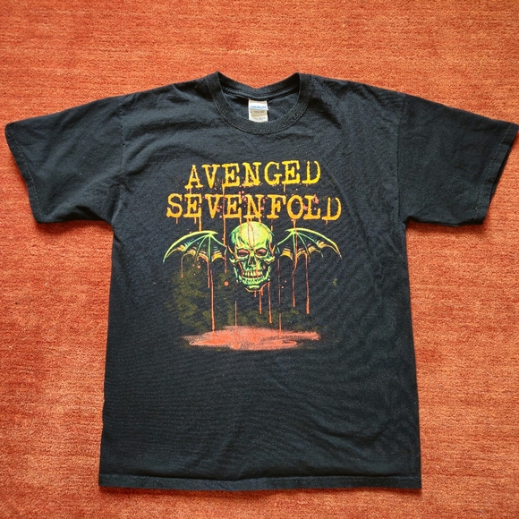 Avenged Sevenfold Bloody Winged Skull Band T-shirt Gildan Tee Size Large - Picture 1 of 5